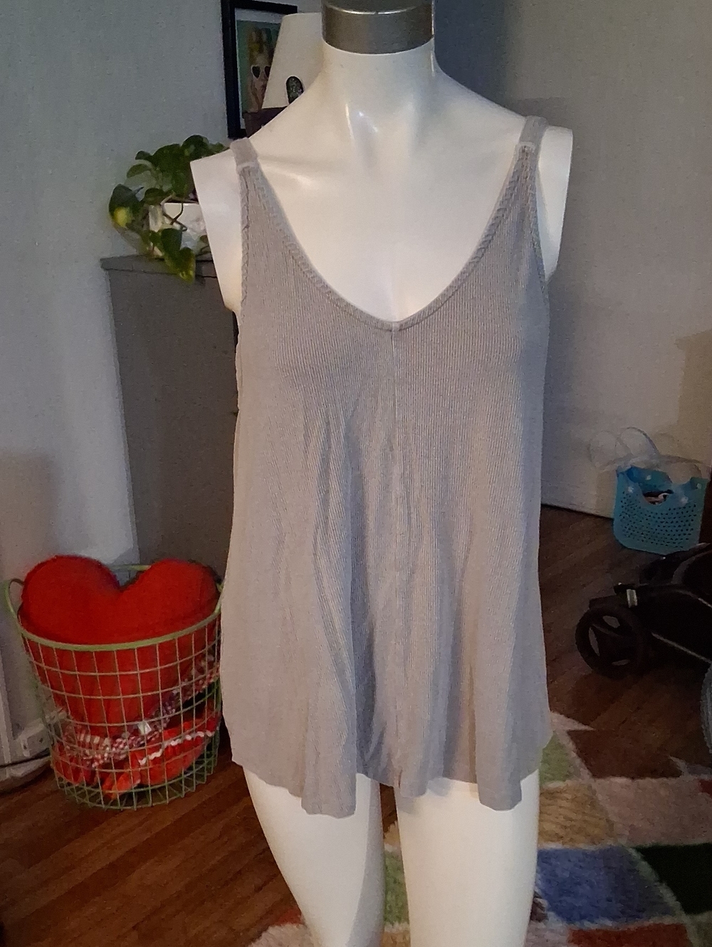 Be Cool Beige Ribbed Swing Tank Top Size Large